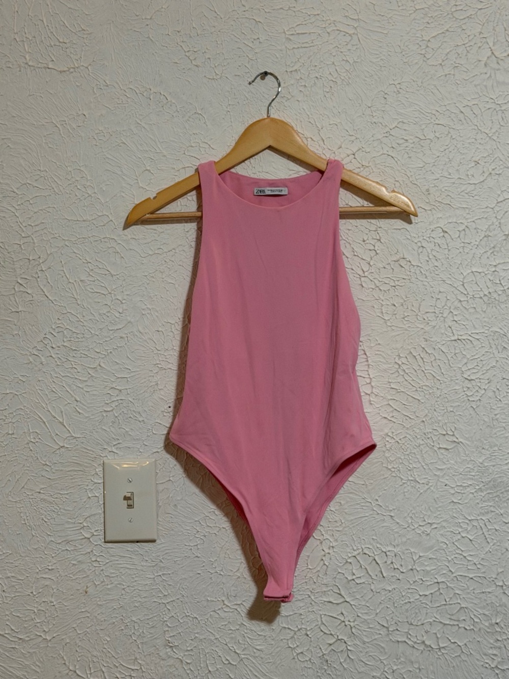Zara Pink Bodysuit Women’s Medium Sleeveless Scoop Neck Barbie Pink